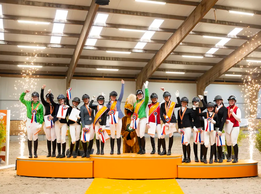 Groot feest tijdens NK Springen Manegeruiters 2026